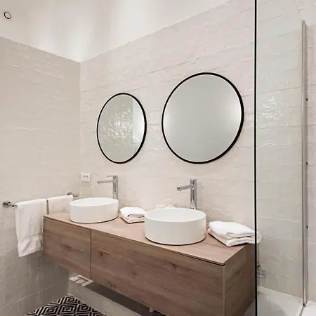 Pantheon Modern And Exclusive 3bd Apartment